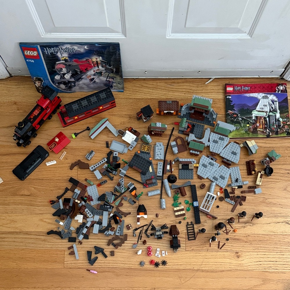 LEGO Harry Potter Pieces and Partial Sets with Minifigures  4758  4738